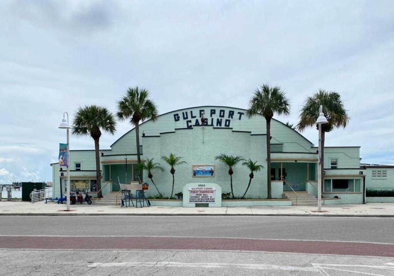 Lovely Vacation Home 1 Block From Beach & Downtown Gulfport St. Petersburg Exterior photo