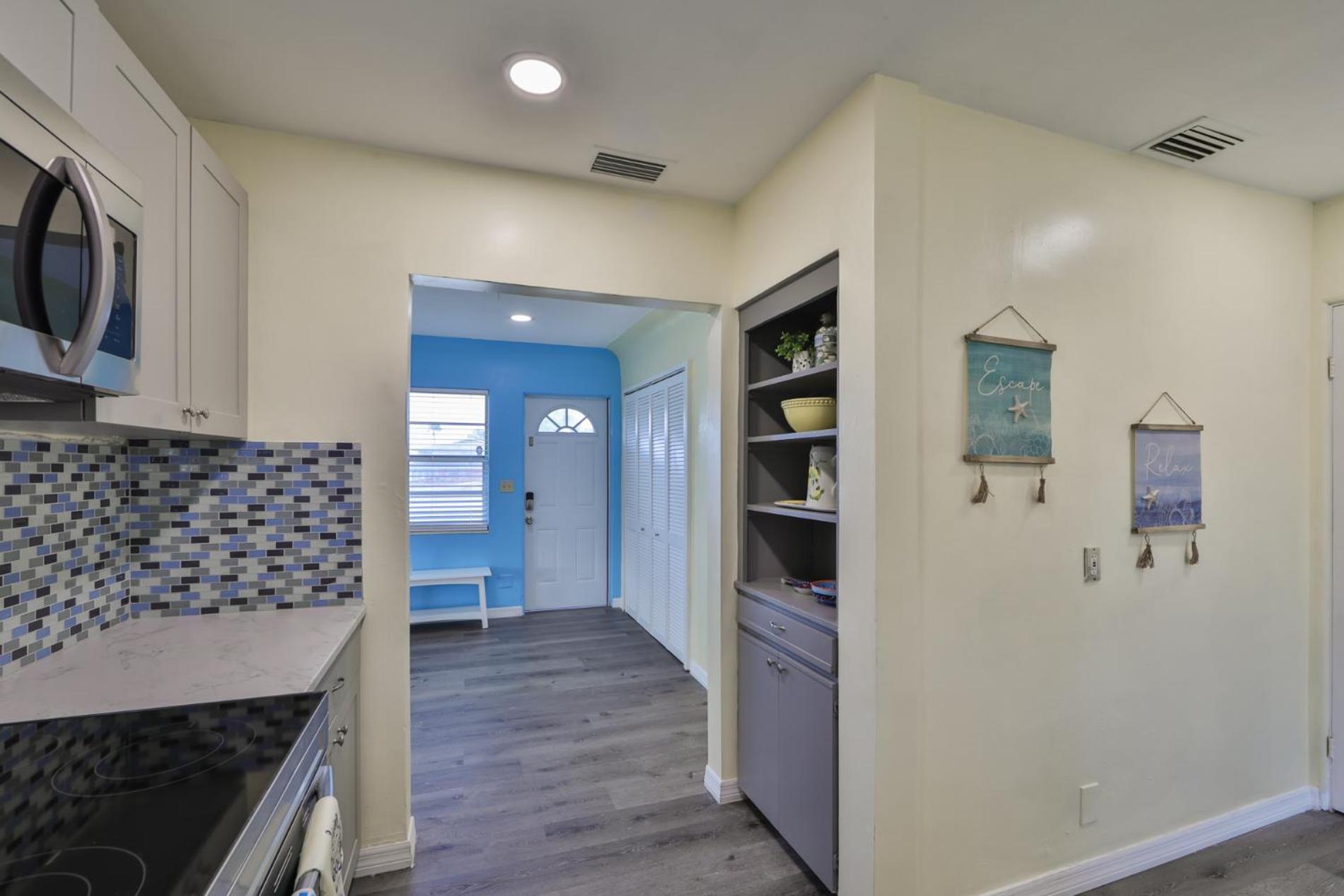 Lovely Vacation Home 1 Block From Beach & Downtown Gulfport St. Petersburg Exterior photo