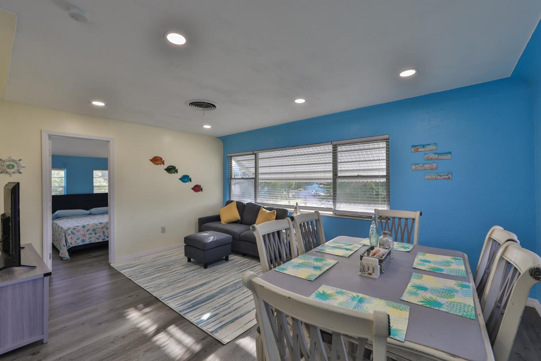 Lovely Vacation Home 1 Block From Beach & Downtown Gulfport St. Petersburg Exterior photo